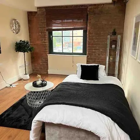 City Center 2 Bedrooms Apartment-2